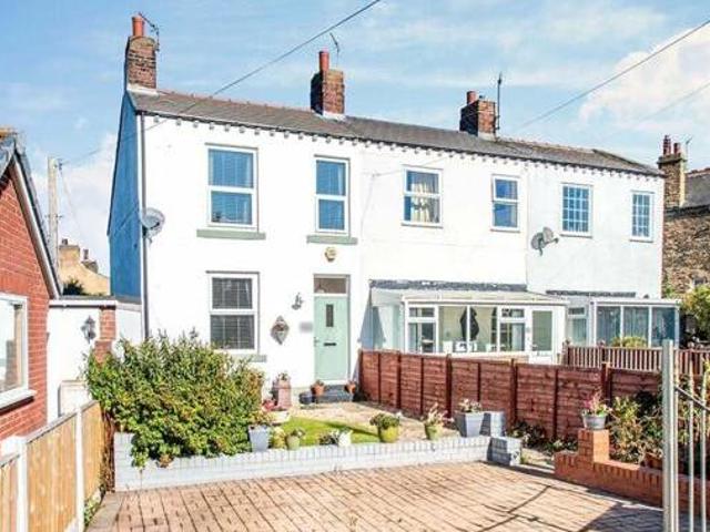House for sale in Horbury Bridge, West Yorkshire