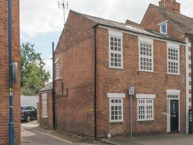 House for sale in Cliff Hill, Warwick