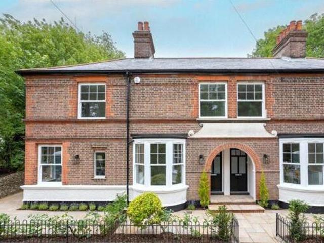 House for sale in Chesham and Villages Community Board, Chesham