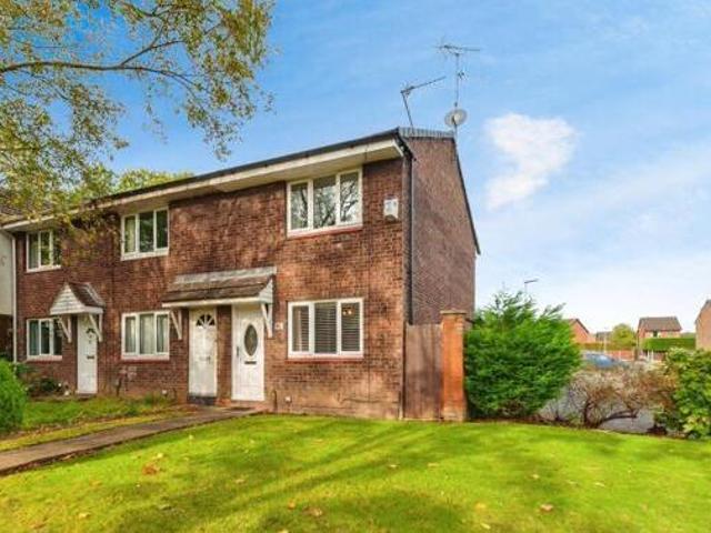 House for sale in Widnes, Liverpool City Region