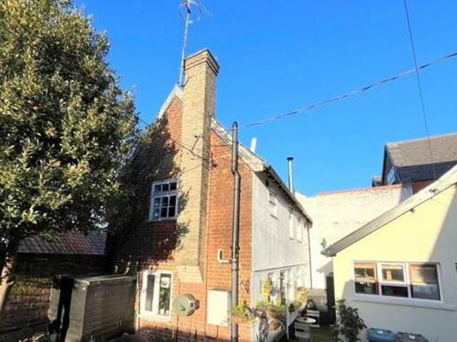 House for sale in Whisstocks Place, Eastbridge