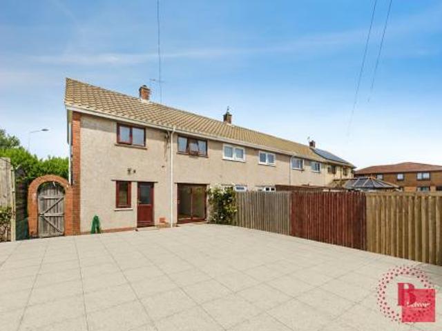 House for rent in Nangreaves, Wales
