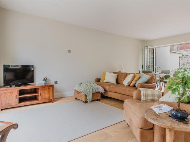 House for rent in Bothenhampton, Bridport