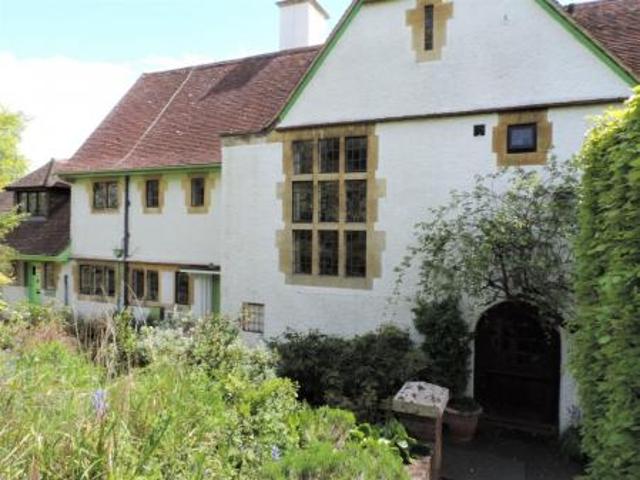 House for rent in Guildford Park, Guildford