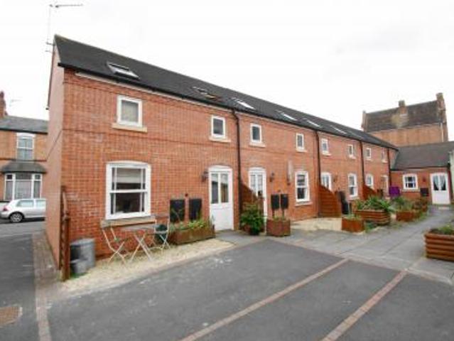 House for rent in Sydenham, Green Close