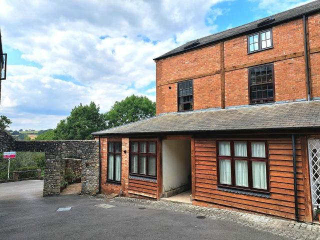 House for rent in Budlake, Devon