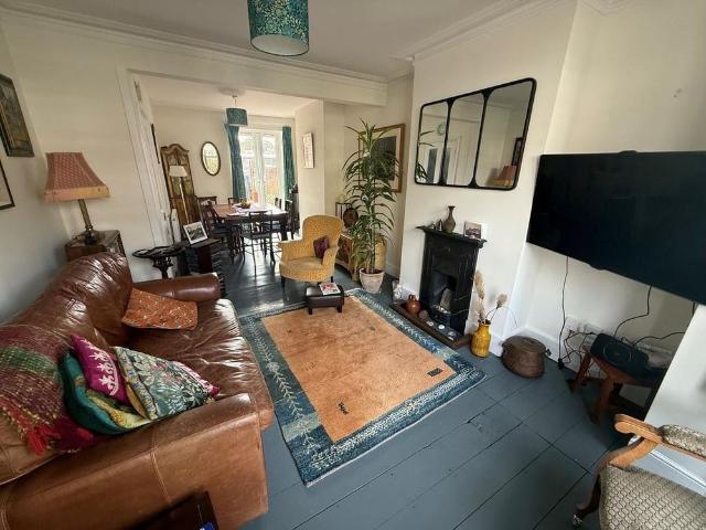 House for rent in Fishersgate, West Sussex