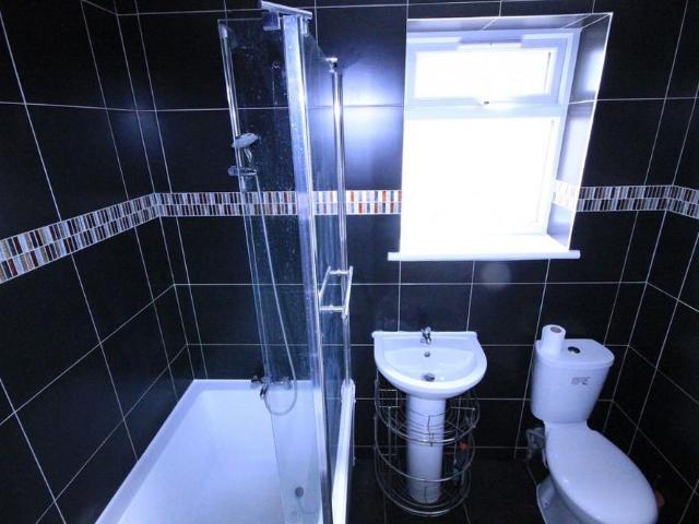 House for rent in Hale End, Greater London