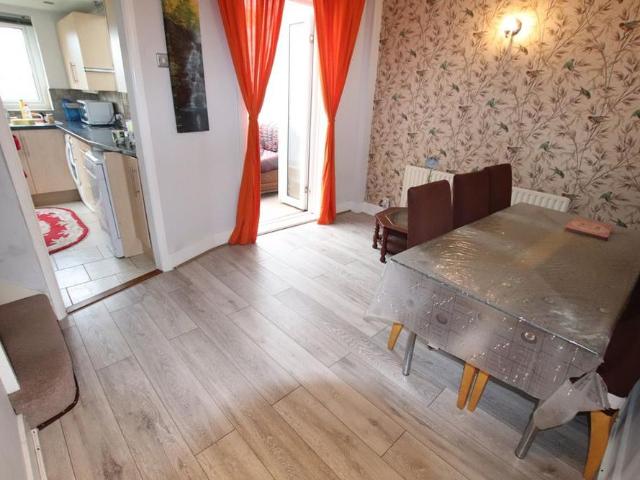 House for rent in New Town, Monks Orchard