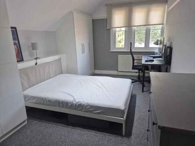 House for rent in London Borough of Croydon, Kenley
