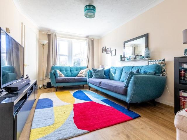 House for rent in Ladygrove, Berrick Salome