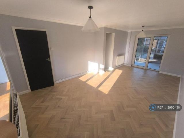 House for rent in North Cray, Greater London