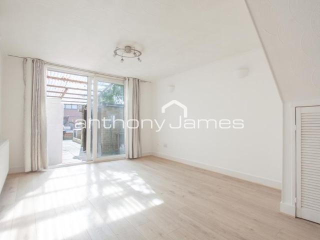 House for rent in Brooklands, Monks Orchard