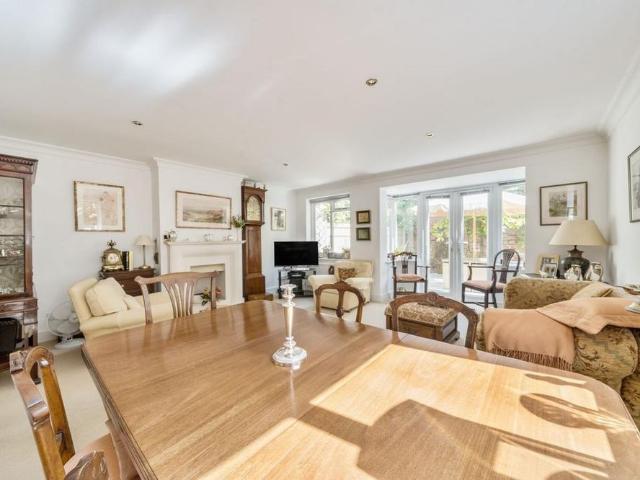 House for rent in Fole, Surrey