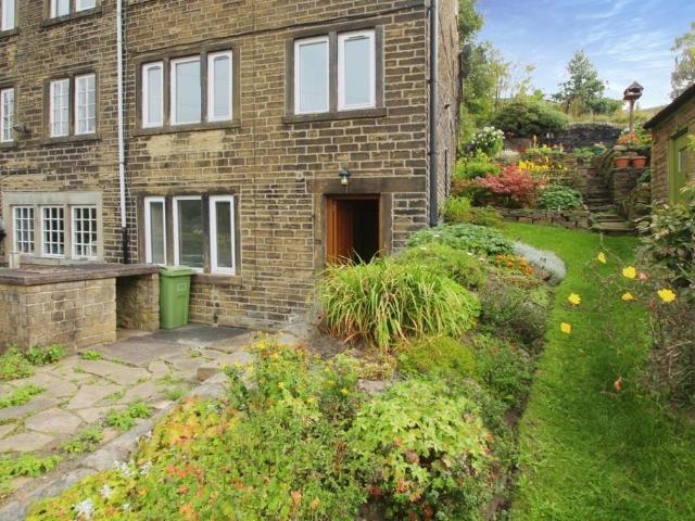 House for rent in Netherton, West Yorkshire