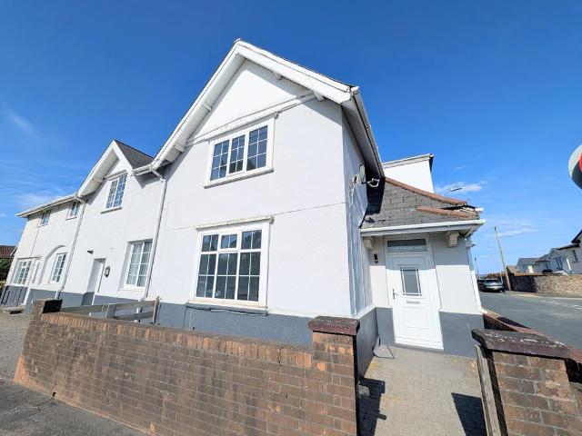 House for rent in Malpas, Wales