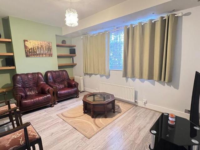 House for rent in New Town, Monks Orchard