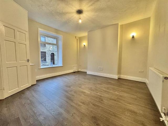 House for rent in Glossop, High Peak