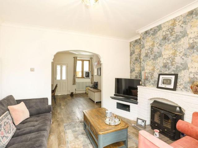 House for rent in Loundsley Green, East Midlands