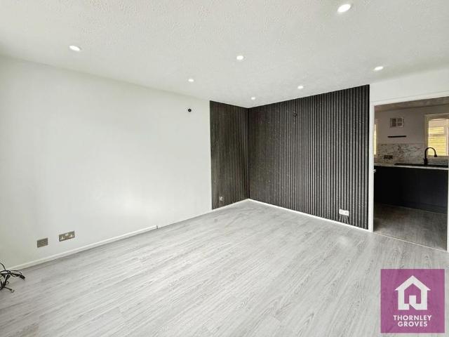 House for rent in Barton upon Irwell, Salford
