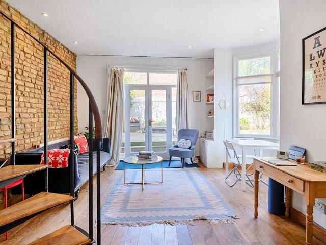 House for rent in London Borough of Ealing, Greater London