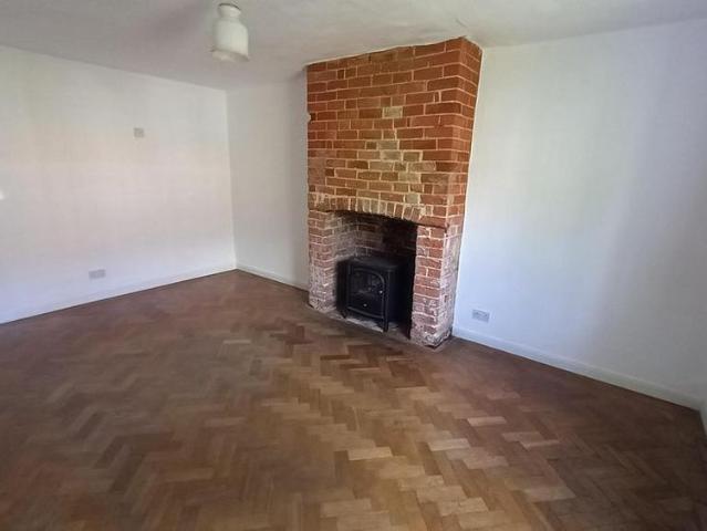 House for rent in Cliff Hill, Green Close