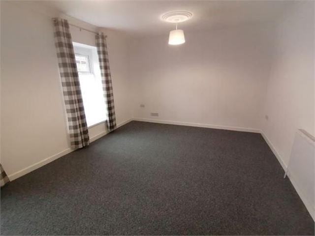House for rent in Llwynypia, Wales