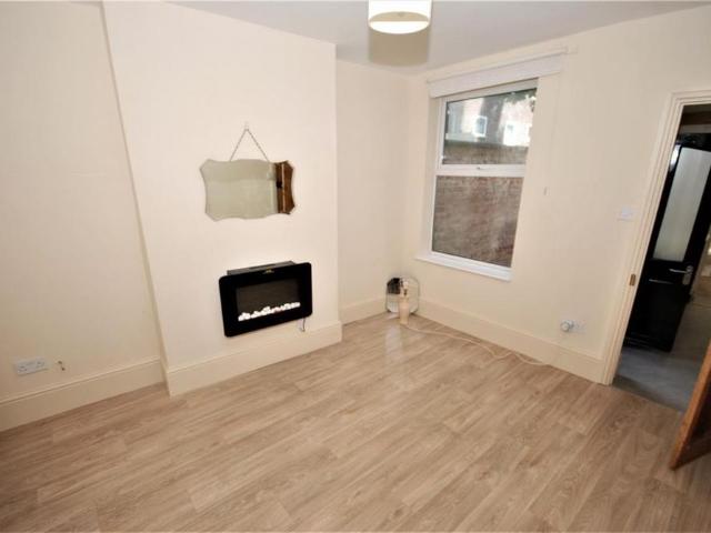 House for rent in Sydenham, Warwick