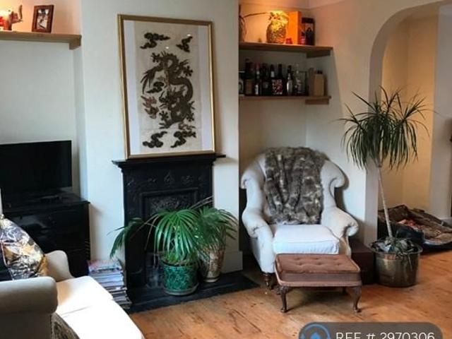 House for rent in Aldrington