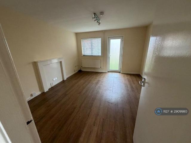 House for rent in Lenton Abbey, Haddon