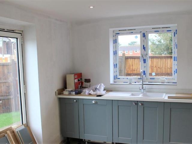 House for rent in Ingatestone and Fryerning, Navestock Side