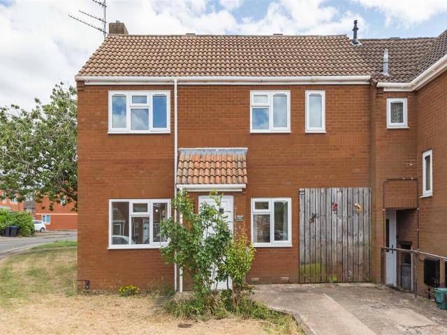 House for rent in Lillington, Green Close