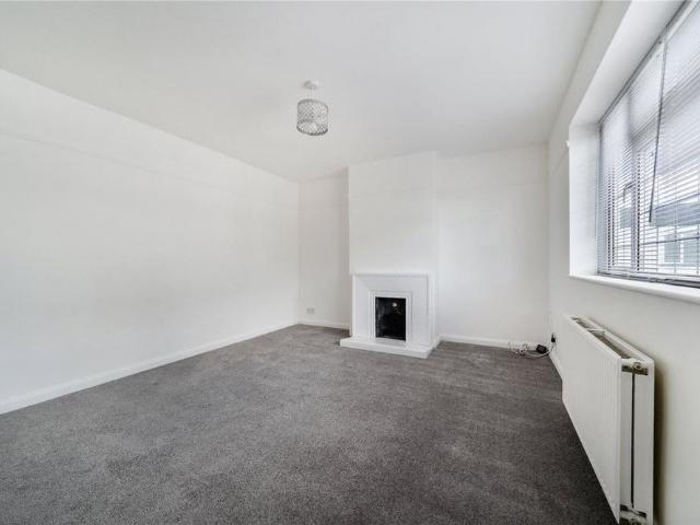 House for rent in Sunningdale