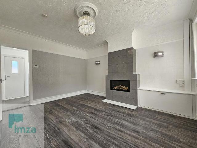 House for rent in Clubmoor, Calderstones