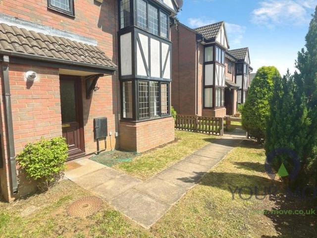House for rent in Queens Park, Bedford