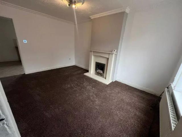 House for rent in Sudden, Burnedge