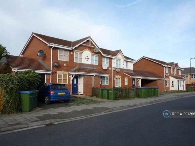 House for rent in Thamesmead, Greater London