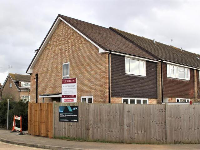 House for rent in Ingatestone and Fryerning, Navestock Side