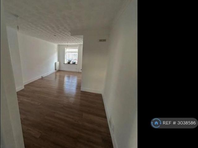 House for rent in Tower Hamlets, Ash