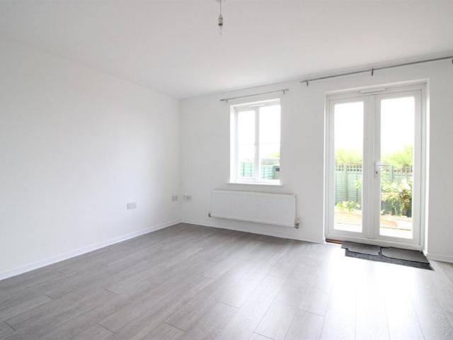 House for rent in Littlecote, West Sussex