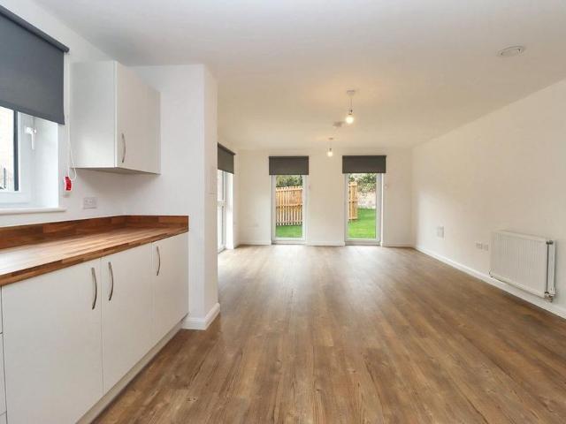 House for rent in North Leith, Trinity
