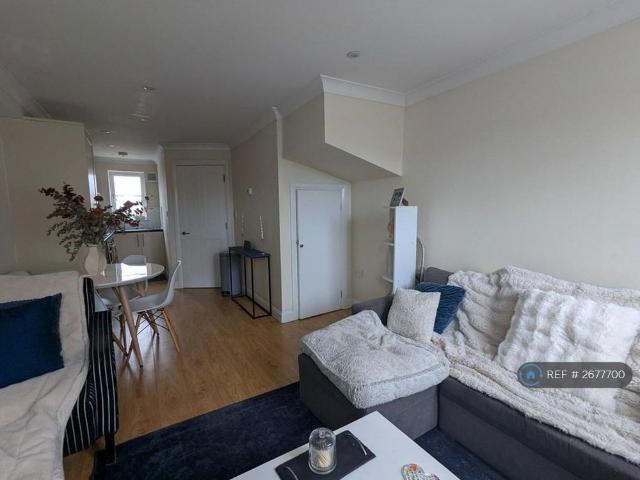 House for rent in Farnborough, Hampshire