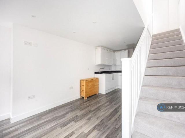 House for rent in Old Town, Chesham