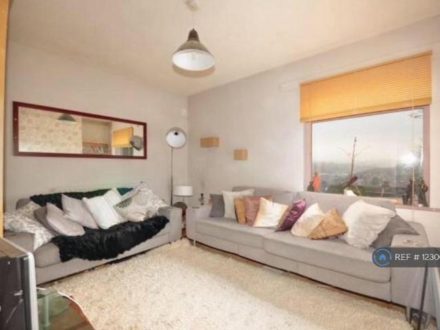 House for rent in Luton, Chatham