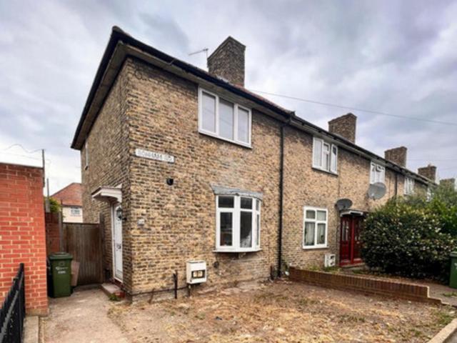 House for rent in Becontree, Greater London