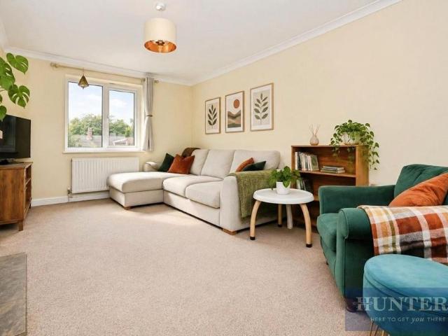 House for rent in Shaw Lane, Guiseley