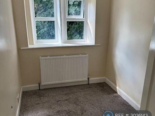 House for rent in Armitage Bridge, West Yorkshire