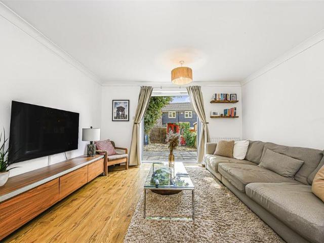 House for rent in Woodford Bridge, Greater London
