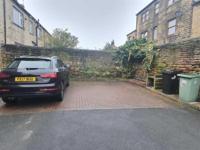 House for rent in Farsley, West Yorkshire