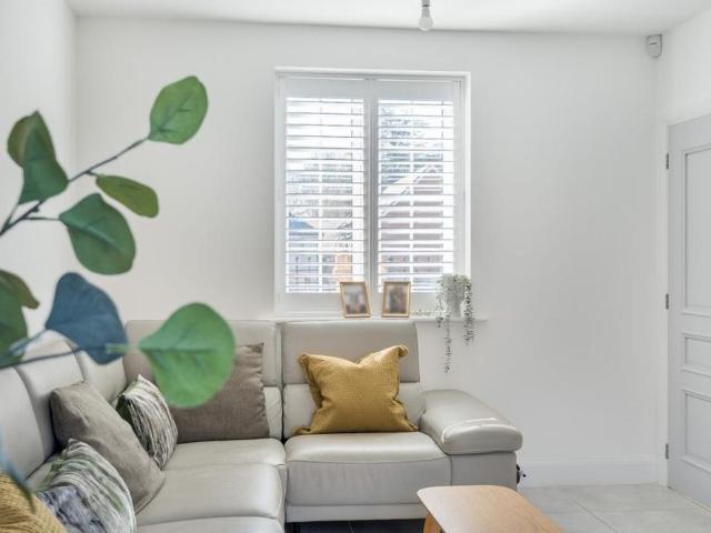 House for rent in Beaconsfield, Knotty Green
